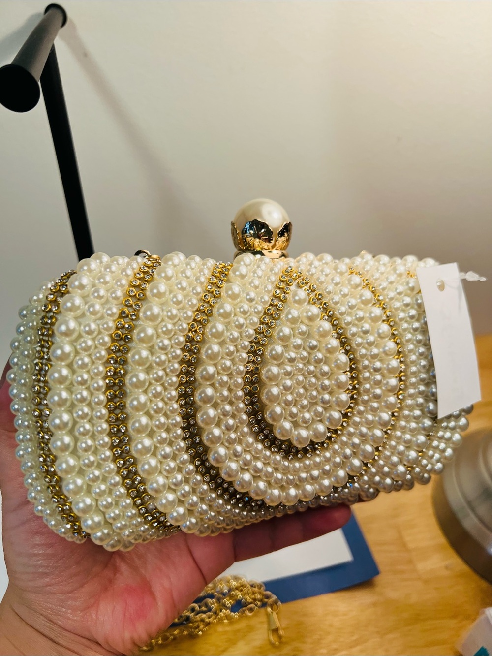 🆕 Elegant Pearl and Gold Evening Clutch - Cream